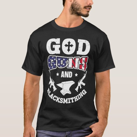 アメリカ国旗・神・銃・鍛冶 アンビル アメリカン Tシャツ (正面)