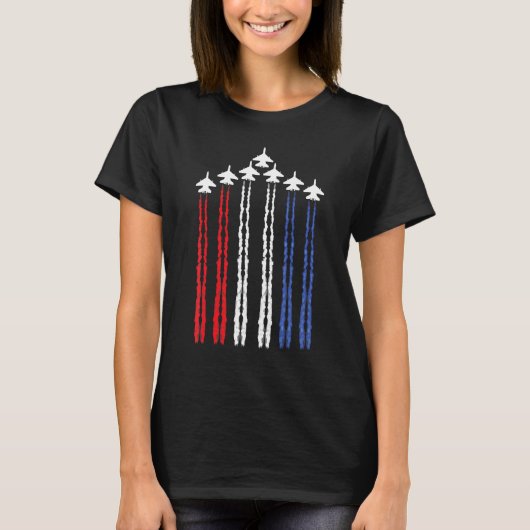 アメリカ国旗 米国 4th of Julyのための戦闘機 Tシャツ (正面)