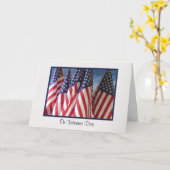 アメリカ国旗、雲、退役軍人の日愛国 カード (黄色い花)