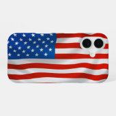 アメリカ国旗 iPhone 16 カバー 誇り高く翻る (裏面横)