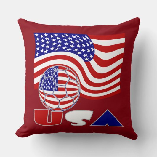 アメリカ国旗USAサッカーボール赤い背景 クッション (正面)