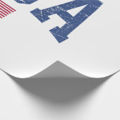 アメリカ女性男性愛国的なアメリカ国旗の距離 ラッピングペーパー (角)