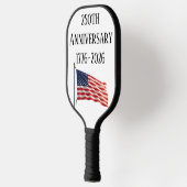 アメリカ建国250周年記念グッズ ピックルボールラケット (左)