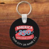 アメリカ建国250周年 お好きな州を追加して愛国的なデザインに キーホルダー (正面)