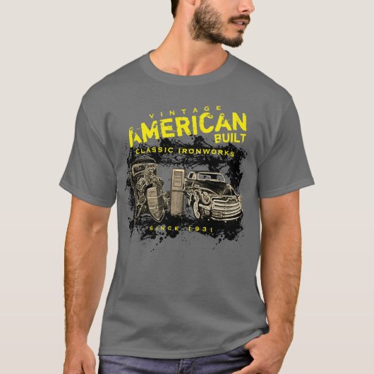 アメリカ建築クラシック鉄工店名と日付 Tシャツ (正面)