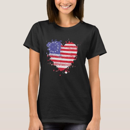アメリカ愛の旗アメリカハート7月P日 Tシャツ (正面)