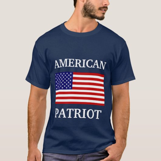 アメリカ愛国国旗MensネイビーTシャツ Tシャツ (正面)