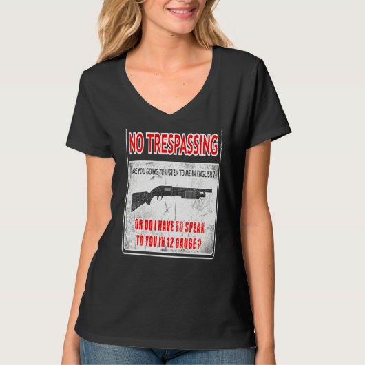 アメリカ愛国者への不法侵入は禁じられている Tシャツ (正面)