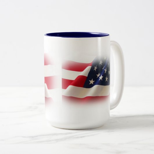 アメリカ愛国赤白青アメリカ国旗のマグカップ ツートーンマグカップ (正面右)