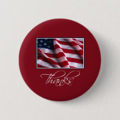 アメリカ感謝してい赤愛国国旗 缶バッジ (正面)