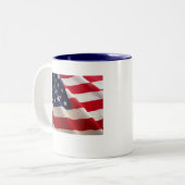 アメリカ旗2a、私はちょうど、… anotherHard働いています ツートーンマグカップ (正面左)