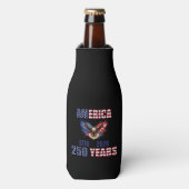 アメリカ独立250周年 - 愛国心あふれる鷲 1776-2026 USA ボトルクーラー (ボトル正面)