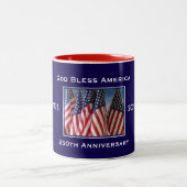 アメリカ生誕250周年記念 愛国心溢れる「神はアメリカを祝福し給う」 ツートーンマグカップ (中央)