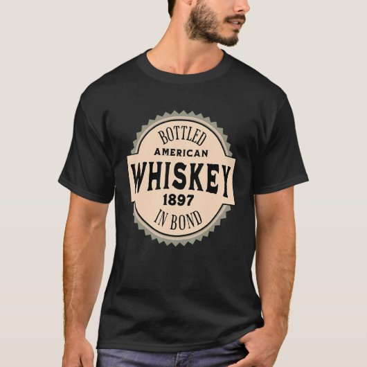 アメリカ産のウイスキーを瓶詰めにしたボンド Tシャツ (正面)
