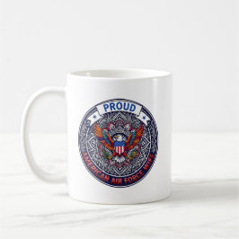 アメリカ空軍の妻であることを誇りに思う コーヒーマグカップ