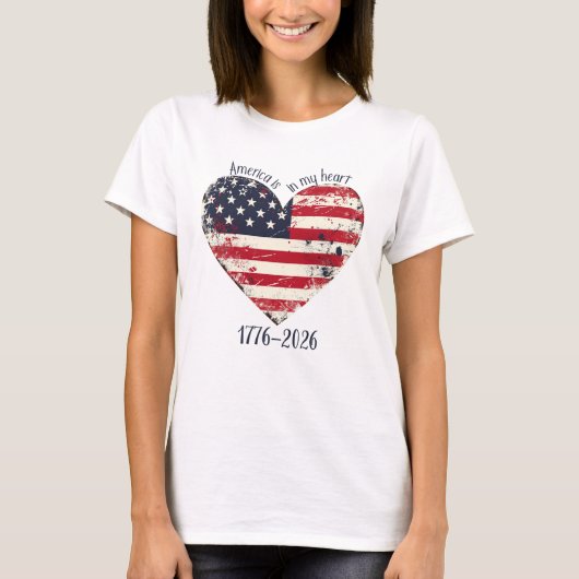 アメリカ素朴国旗のハート – アメリカがハートに Tシャツ (正面)