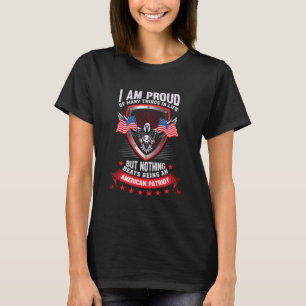 アメリカ誇りを持った愛国婦人派である Tシャツ