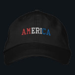 アメリカ赤白青の愛国心スタイル 刺繍入りキャップ<br><div class="desc">アメリカ愛国国旗の色クラシックの黒い綿帽子に赤と青の刺繍。メインアイテムページで色の選択を選択することもできます。</div>