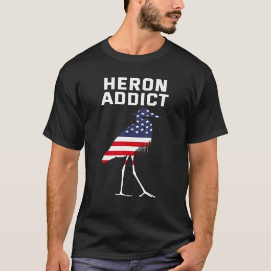 アメリカ野鳥観察ヘロンアディクトUsa国旗ブルーヘロン Tシャツ (正面)