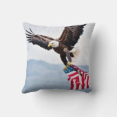 アメリカ飛んでいる国旗を掲げたハゲのワシ クッション (裏面)