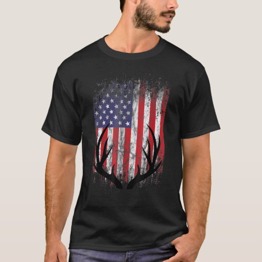アメリカ鹿ハンター愛国米国国旗男性へを見る Tシャツ (正面)