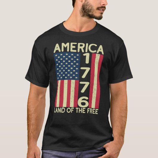アメリカ1776年7月4日アメリカ自由国旗の地 Tシャツ (正面)