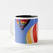 アメリカ、アイダホ、テトンバレー。熱カラフル風 ツートーンマグカップ (正面左)