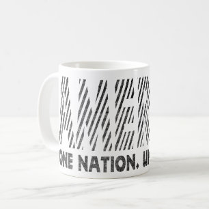 アメリカ、アメリカTシャツの神の下の国 コーヒーマグカップ