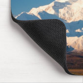 アメリカ、アラスカのN.A. デナリのマッキンリー山 マウスパッド (コーナー)