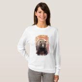 アメリカ、アラスカ、デナリ国立公園、メスのグリズリー Tシャツ (正面フル)