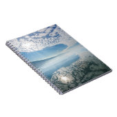 アメリカ、アラスカ、淡水湾。雲の反射 ノートブック (右側)