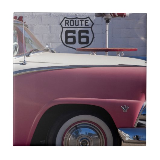 アメリカ、アリゾナ州、ウィリアムズ。ルート66の街、1950年代 タイル (正面)