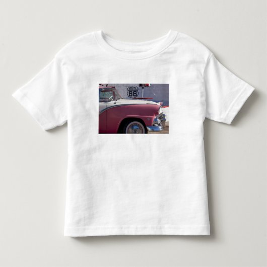 アメリカ、アリゾナ州、ウィリアムズ。ルート66の街、1950年代 トドラーTシャツ (正面)