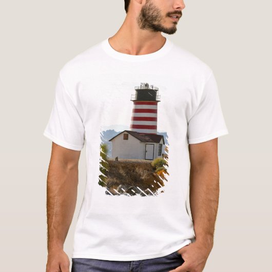 アメリカ、アリゾナ州、ハバス湖シティ。西の景色 Tシャツ (正面)
