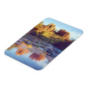 アメリカ、アリゾナ、セドナ。大聖堂の岩の反射 マグネット (左側)