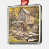 アメリカ、ウェストバージニア、クリフトップ。バブコック州2 メタルオーナメント (左)