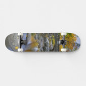 アメリカ、オレゴン、アシュランド、リチアパーク。秋 スケートボード (横)