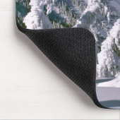 アメリカ、オレゴン、クレーター湖NP。木が弓を引く マウスパッド (コーナー)