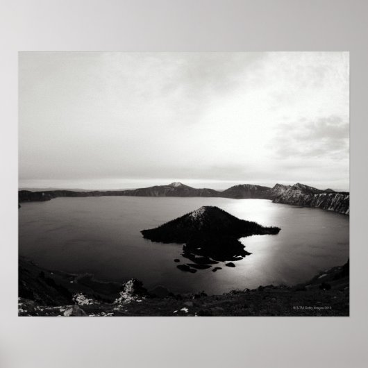 アメリカ、オレゴン、クレーター・レイク、ウィザードアイランド ポスター (正面)