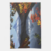 アメリカ、オレゴン、フッド山ナショナルフォレスト。 キッチンタオル (縦)