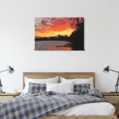アメリカ、オレゴン。日の出の青い湖とマウントフード キャンバスプリント (インサイチュ (寝室))