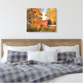 アメリカ、オレゴン。朝のシマネックのカバーブリッジ キャンバスプリント (インサイチュ (寝室))