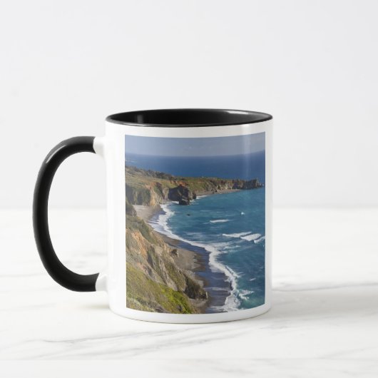 アメリカ カリフォルニア州のビッグサーの海岸線 マグカップ (左)