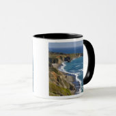 アメリカ カリフォルニア州のビッグサーの海岸線 マグカップ (正面右)