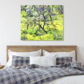 アメリカ、カリフォルニア、サンディエゴ。焼けたオークの森 キャンバスプリント (インサイチュ (寝室))