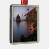 アメリカ、カリフォルニア、サンフランシスコ。ゴールデンゲート メタルオーナメント (右)