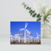 アメリカ、カリフォルニア、モハーベ。風力タービンのビュー ポストカード (スタンド正面)