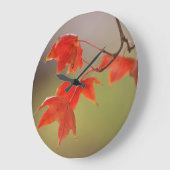 アメリカ、カンザス、葉レッド秋 ラージ壁時計 (傾斜)
