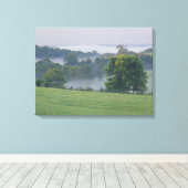 アメリカ、ケンタッキー。ブルーグ転がラスの丘 キャンバスプリント (インサイチュ (ウッドフロア))