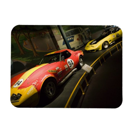 アメリカ、ケンタッキー、ボーリンググリーン：ナショナルコルベット4 マグネット (横)